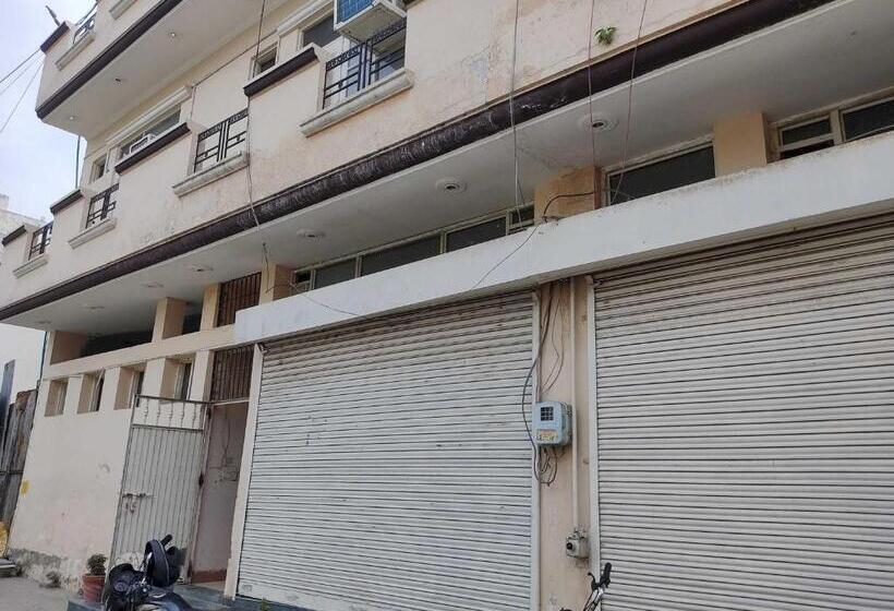 Отель Oyo Best Stay