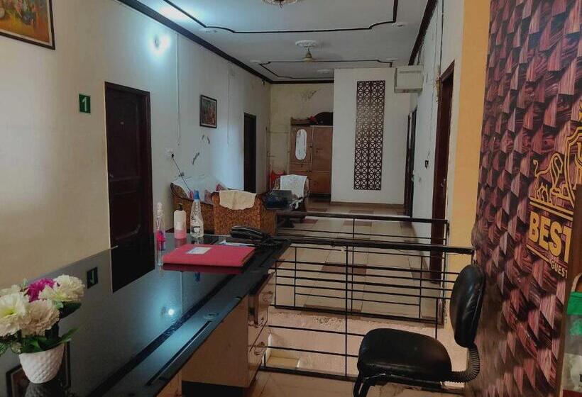 Отель Oyo Best Stay