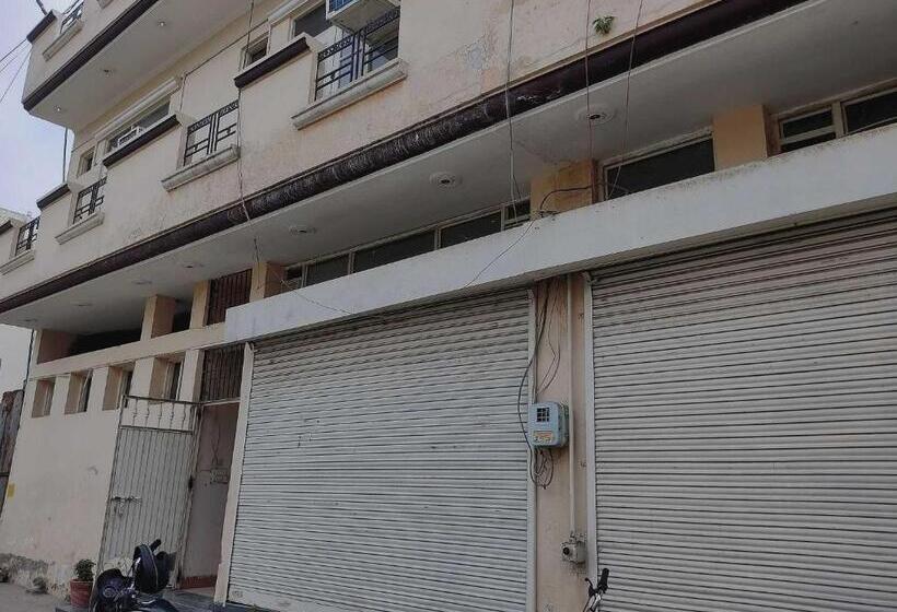 Отель Oyo Best Stay