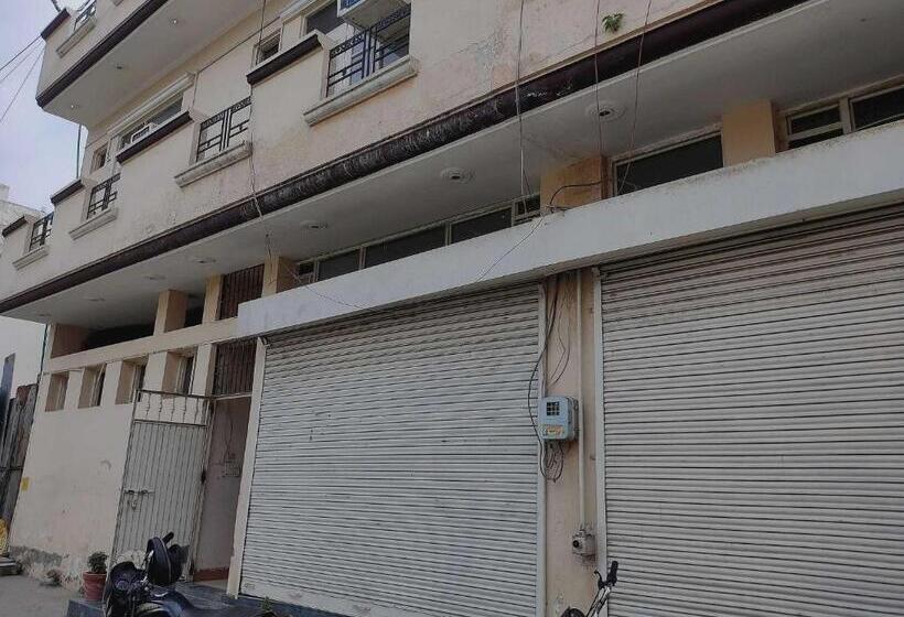 Отель Oyo Best Stay