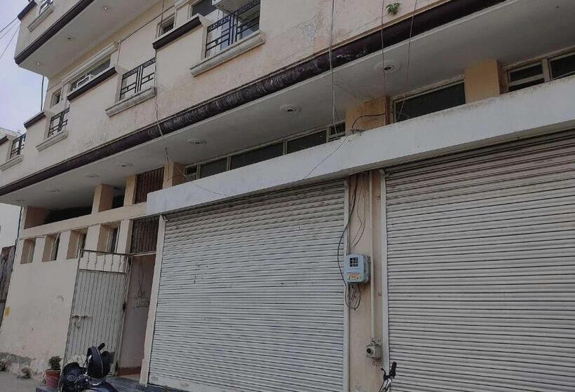 Отель Oyo Best Stay