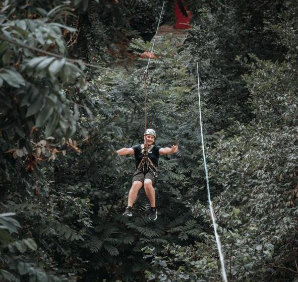 هتل Park Resort Mtirala National Park