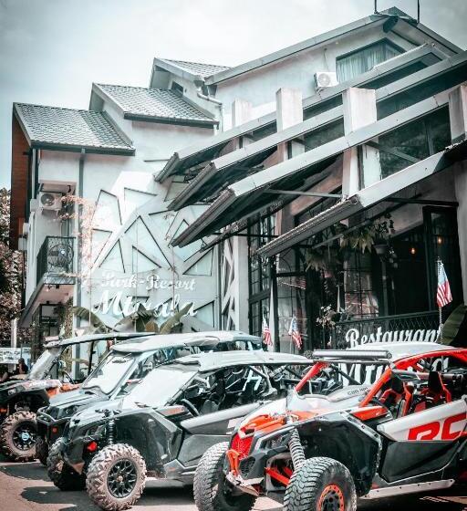 هتل Park Resort Mtirala National Park