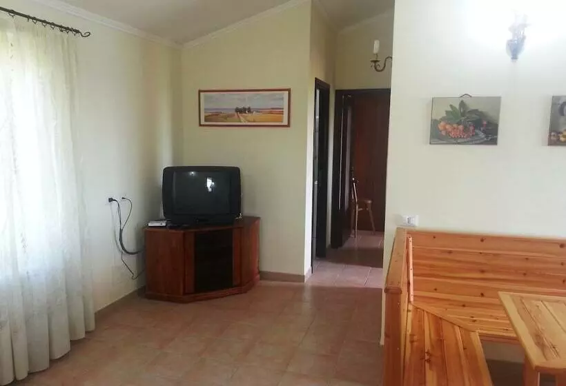 Hotelli Agriturismo Zugarelli