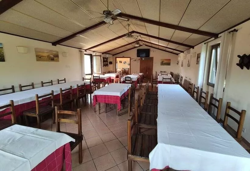 Hotelli Agriturismo Zugarelli