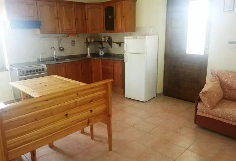 Hotelli Agriturismo Zugarelli