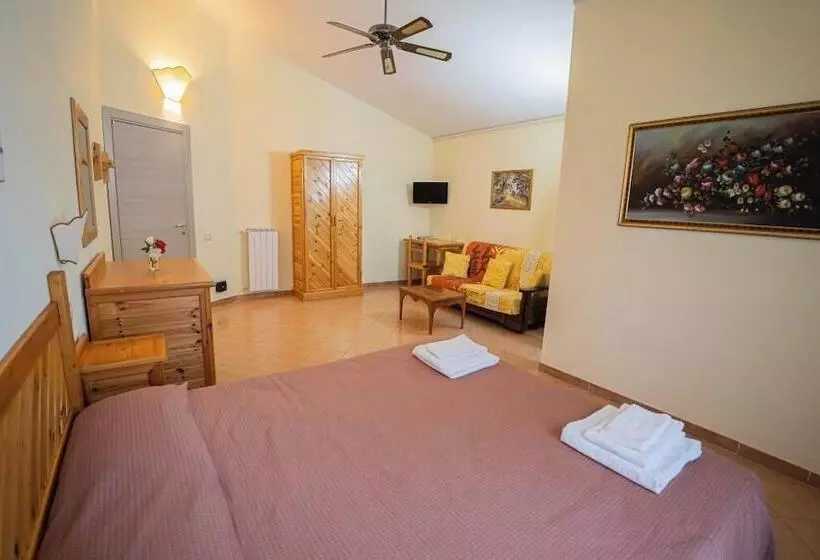 Hotelli Agriturismo Zugarelli