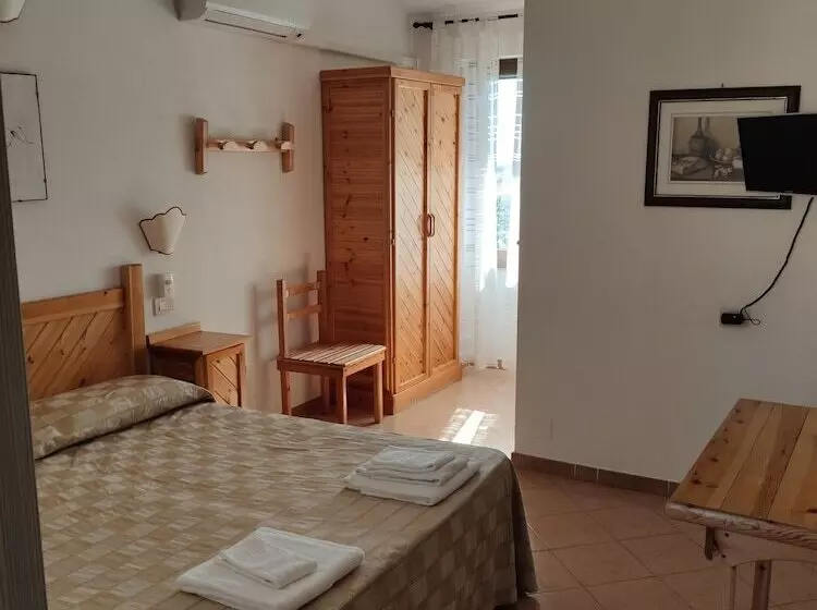 Hotelli Agriturismo Zugarelli