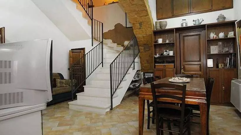 ホテル Arco Ubriaco