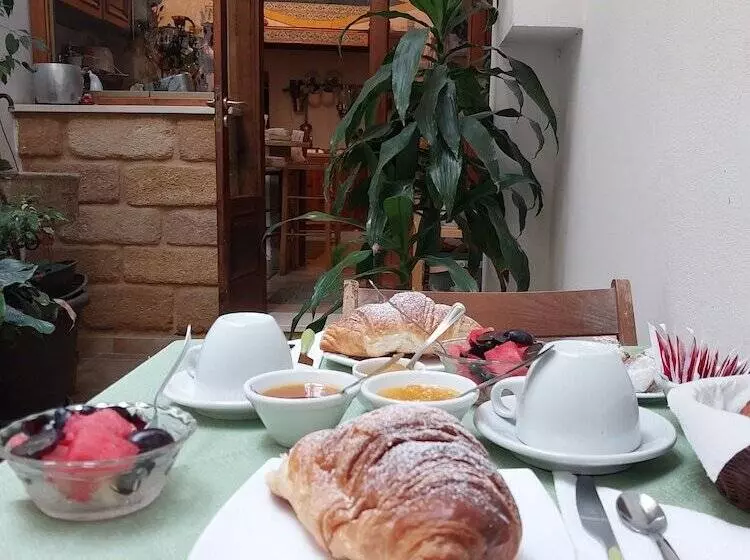 ホテル Arco Ubriaco