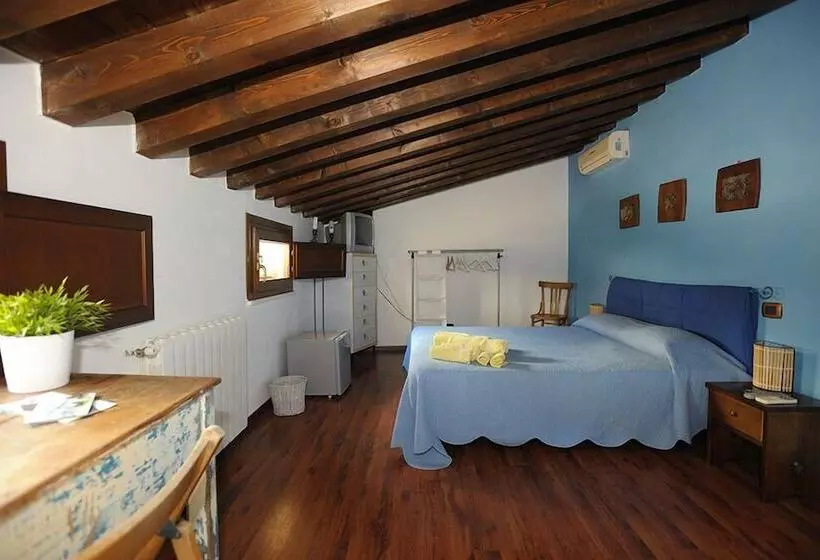 ホテル Arco Ubriaco