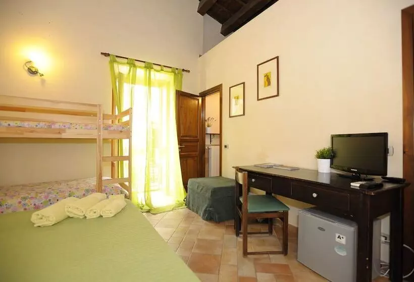 ホテル Arco Ubriaco