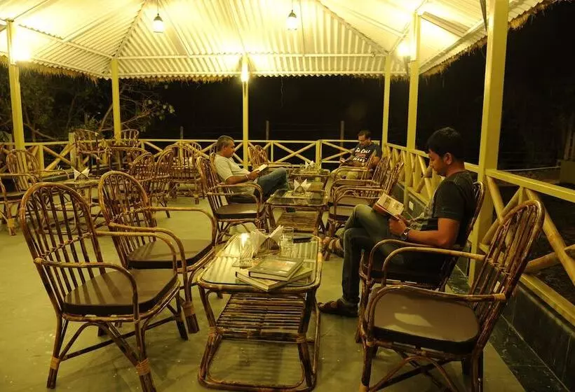 Hotelli Asiatic Lion Lodge