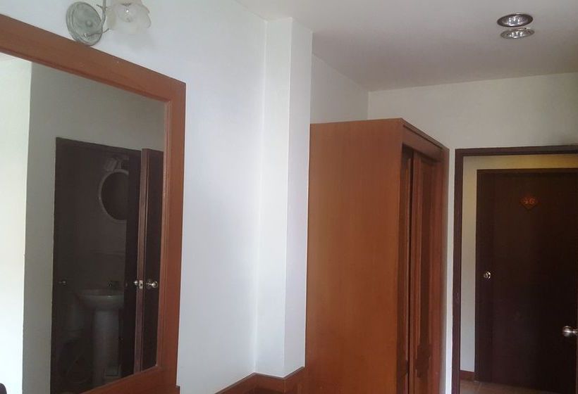 فندق Colibri Guesthouse