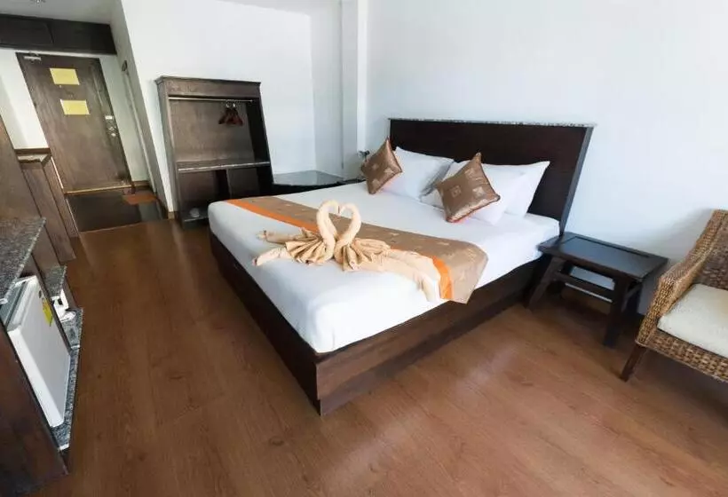 Отель Diamond Park Inn Chiangrai & Resort