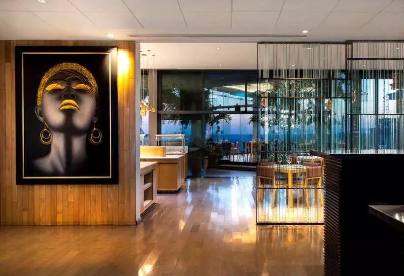 Отель Doubletree By Hilton Guadalajara Centro Historico