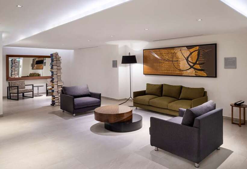 בית מלון כפרי Doubletree By Hilton Guadalajara Centro Historico