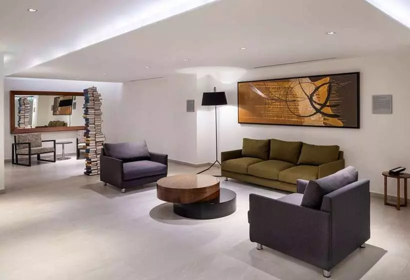 Отель Doubletree By Hilton Guadalajara Centro Historico