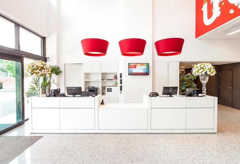 فندق Esuites Virginia Luxemburgo Bh