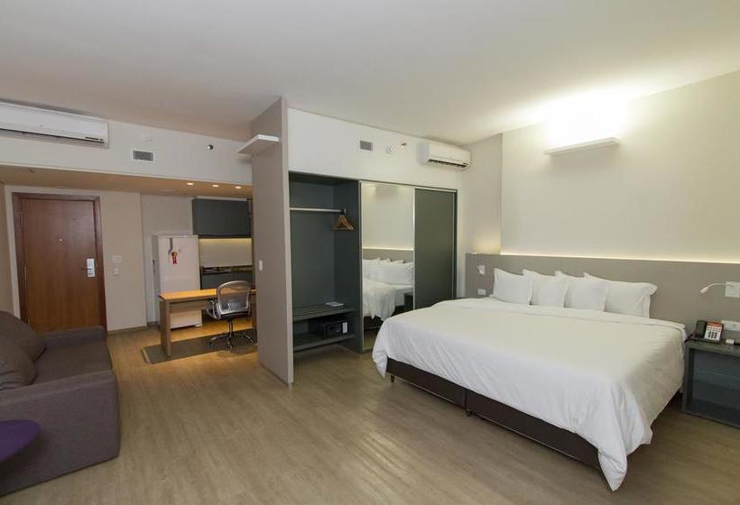 فندق Esuites Virginia Luxemburgo Bh
