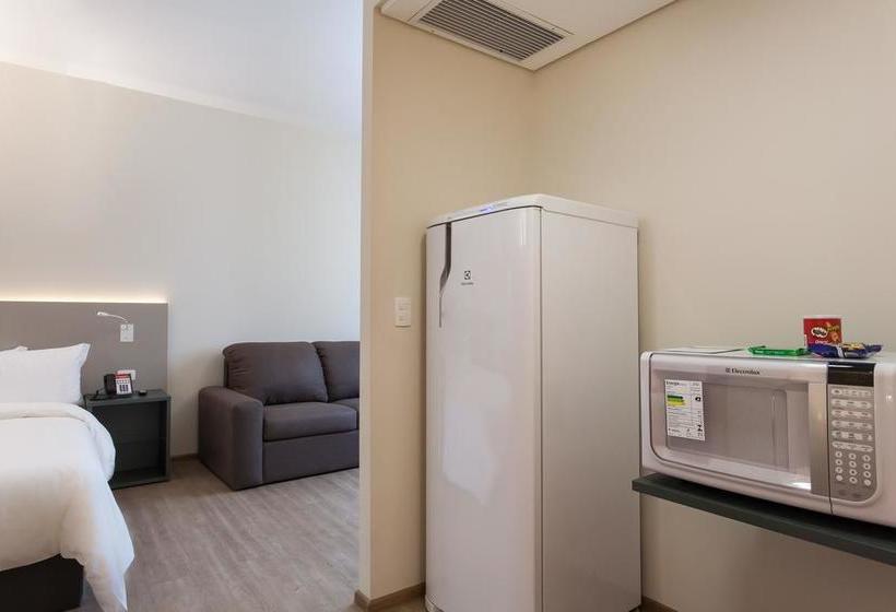 فندق Esuites Virginia Luxemburgo Bh