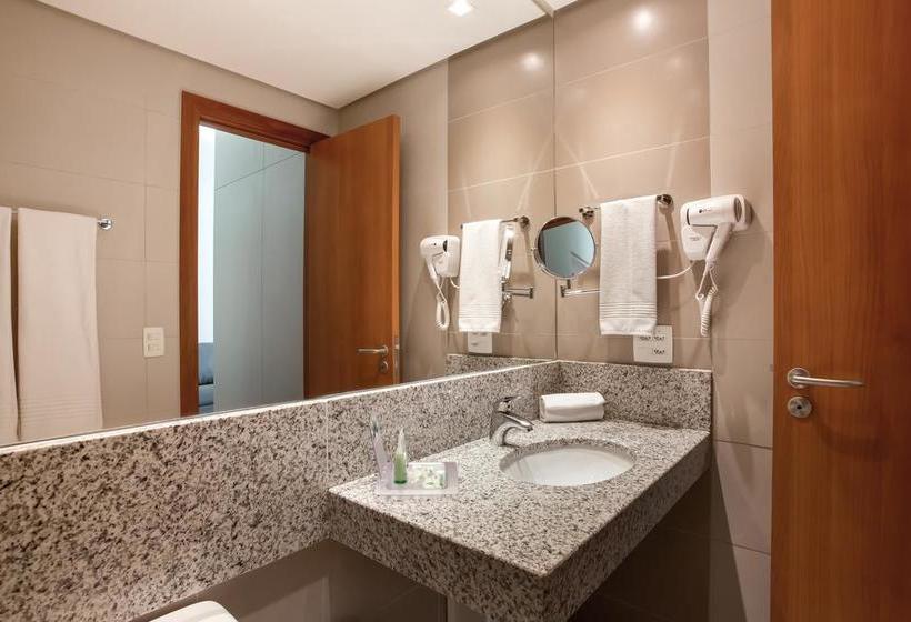 فندق Esuites Virginia Luxemburgo Bh
