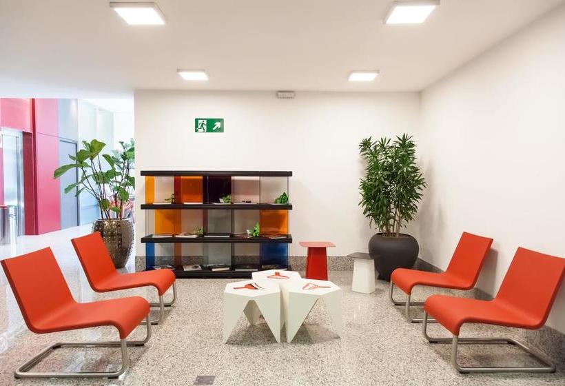 فندق Esuites Virginia Luxemburgo Bh