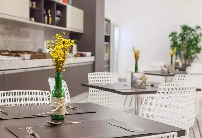 酒店 Esuites Virginia Luxemburgo Bh