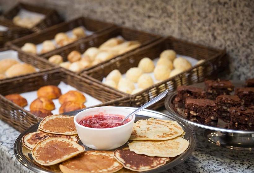 فندق Esuites Virginia Luxemburgo Bh