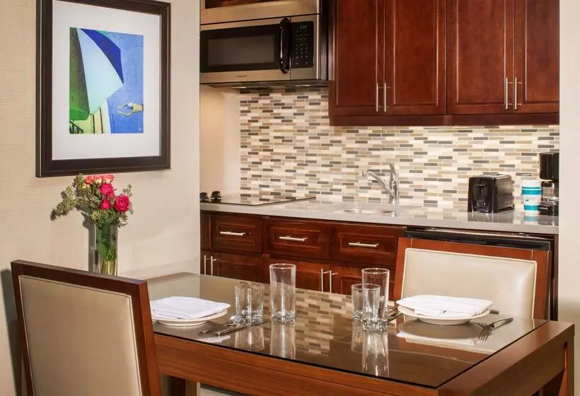 酒店 Homewood Suites By Hilton Miami Dolphin Mall