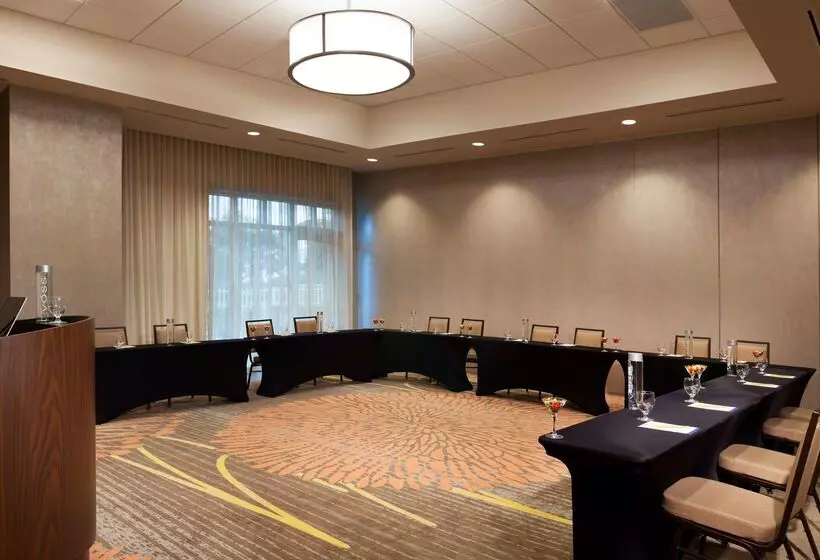 酒店 Homewood Suites By Hilton Miami Dolphin Mall