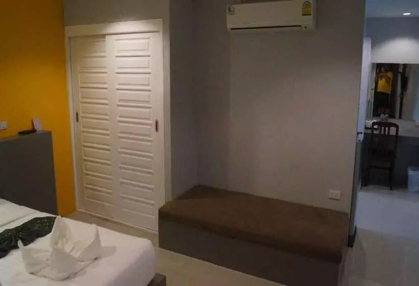 ホテル P.f Mansion