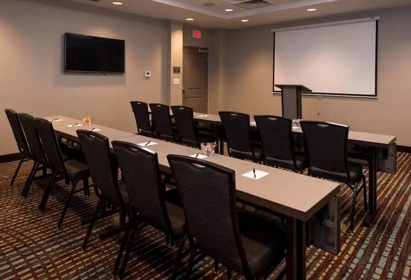 Отель Residence Inn By Marriott Miami West/fl Turnpike