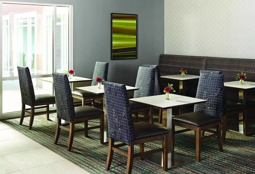 Отель Residence Inn By Marriott Miami West/fl Turnpike