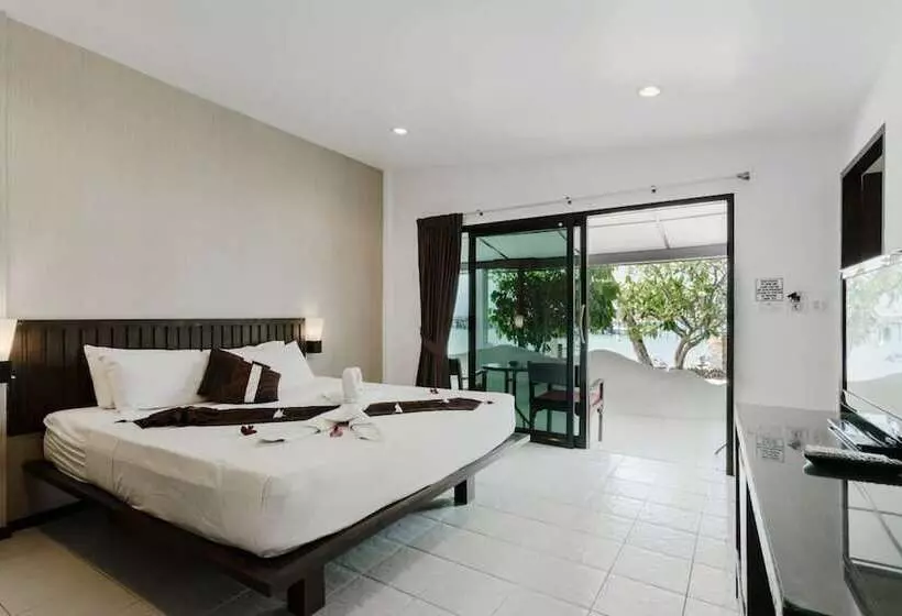 Hotel Samui Pier Beach Front & Resort