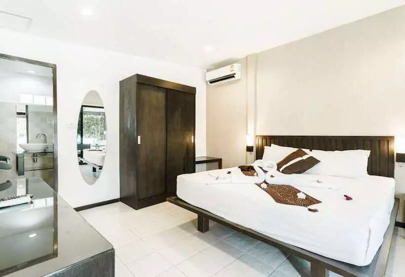 Hotel Samui Pier Beach Front & Resort