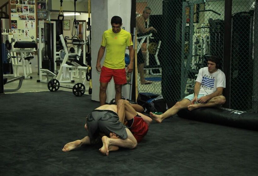 בית מלון כפרי Superpro Samui