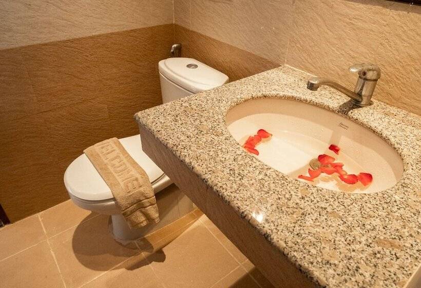 בית מלון כפרי Superpro Samui