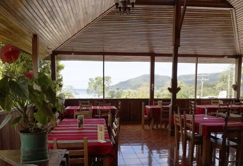 هتل Y Restaurante Las Gardenias