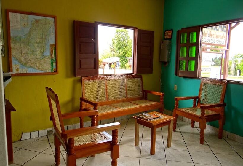 هتل Y Restaurante Las Gardenias