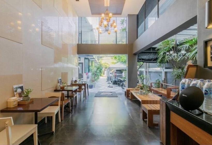 Silom Forest Exclusive Residence