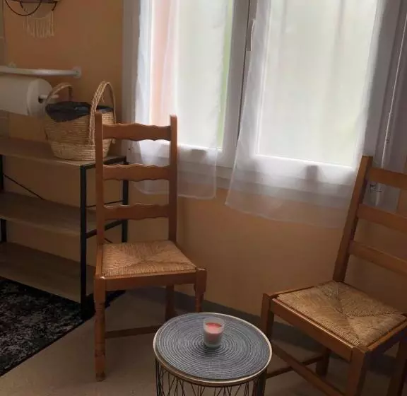 Aamiaismajoitus (B&B) Chambres à La Campagne