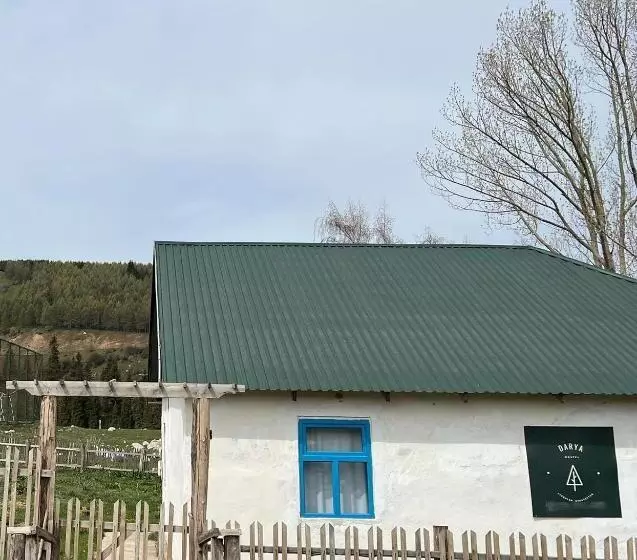 Darya Hostel Jyrgalan