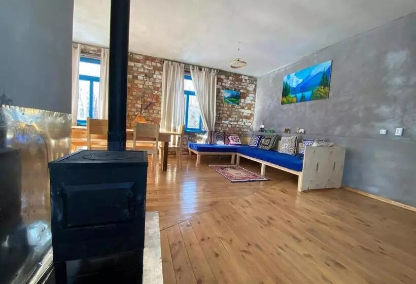 Darya Hostel Jyrgalan