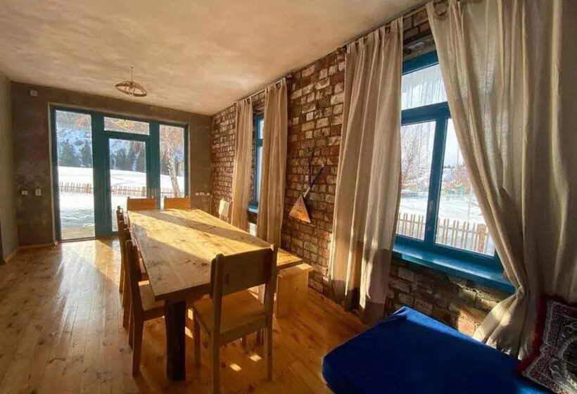 Darya Hostel Jyrgalan