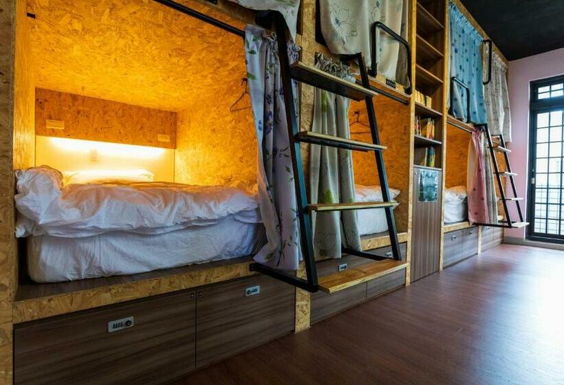 Hostel Alley Inn  桃園民宿075