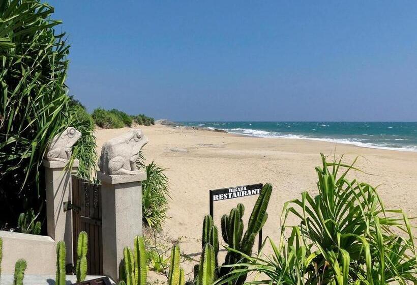 ホテル Nikara Luxury Beach House