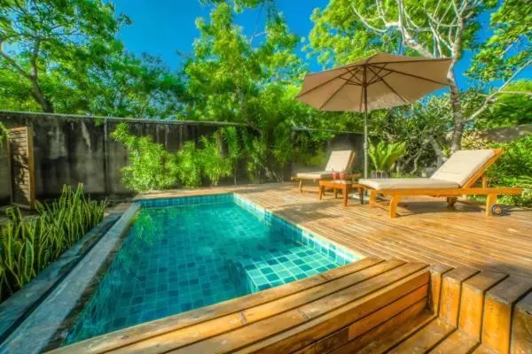 Hotelli Nikara Luxury Beach House