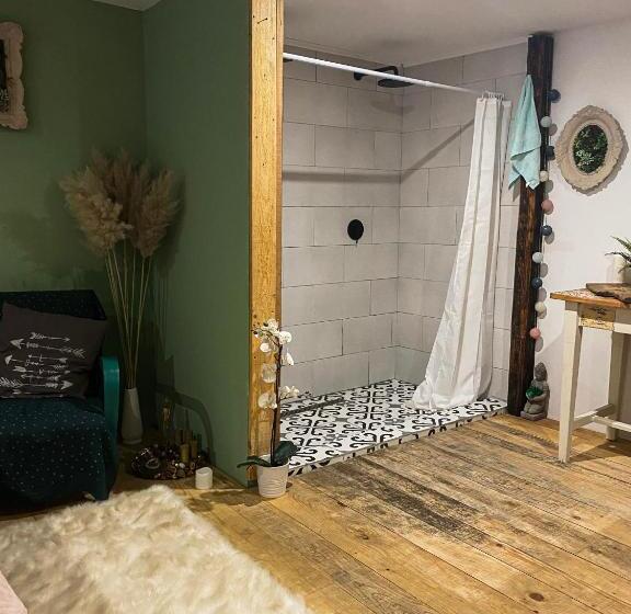 پانسیون Cottage Spa Ada