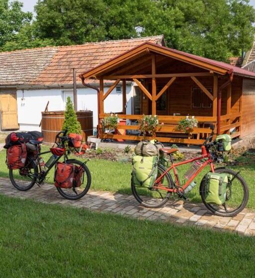 پانسیون Cottage Spa Ada